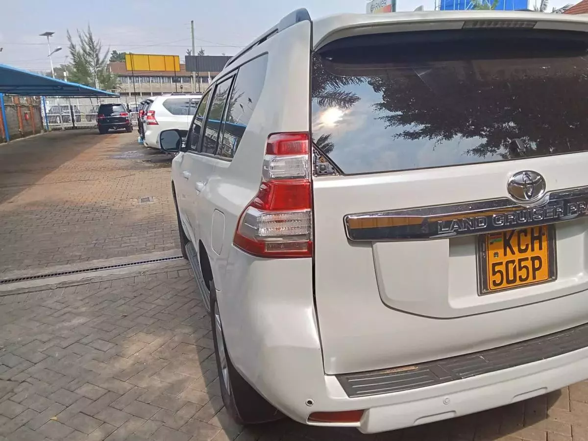 Toyota Landcruiser prado TX   - 2015