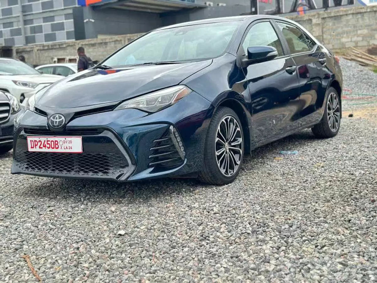 Toyota Corolla   - 2018