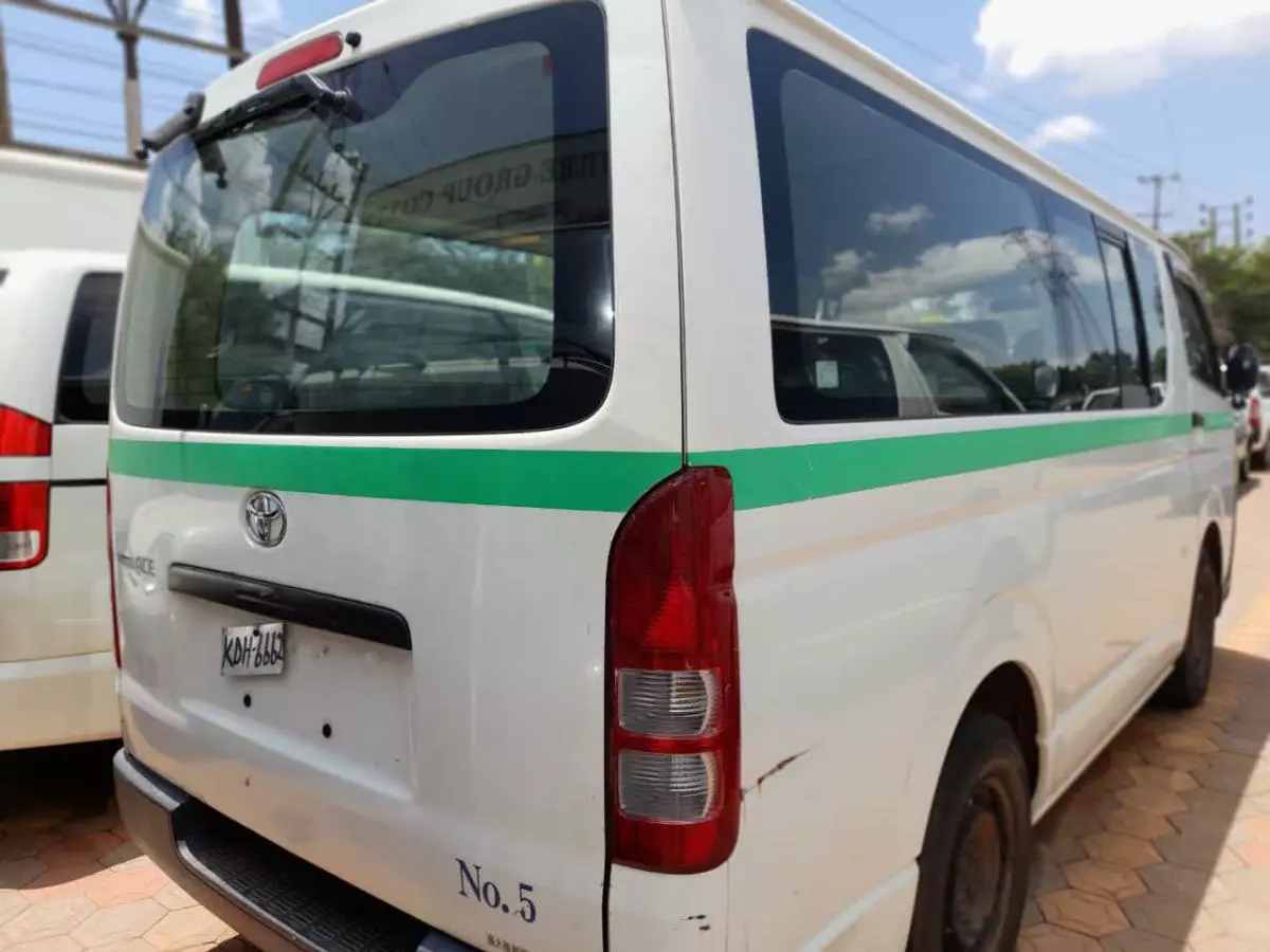 Toyota Hiace - 2008