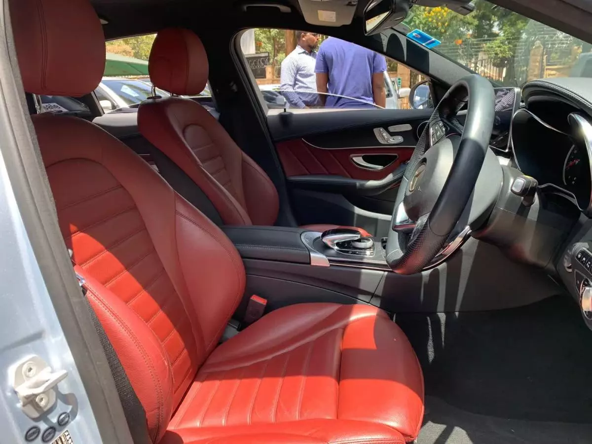 Mercedes-Benz C 200 - 2015