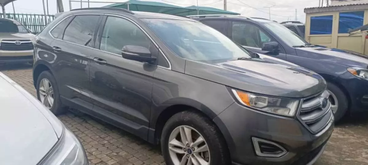 Ford Edge   - 2016