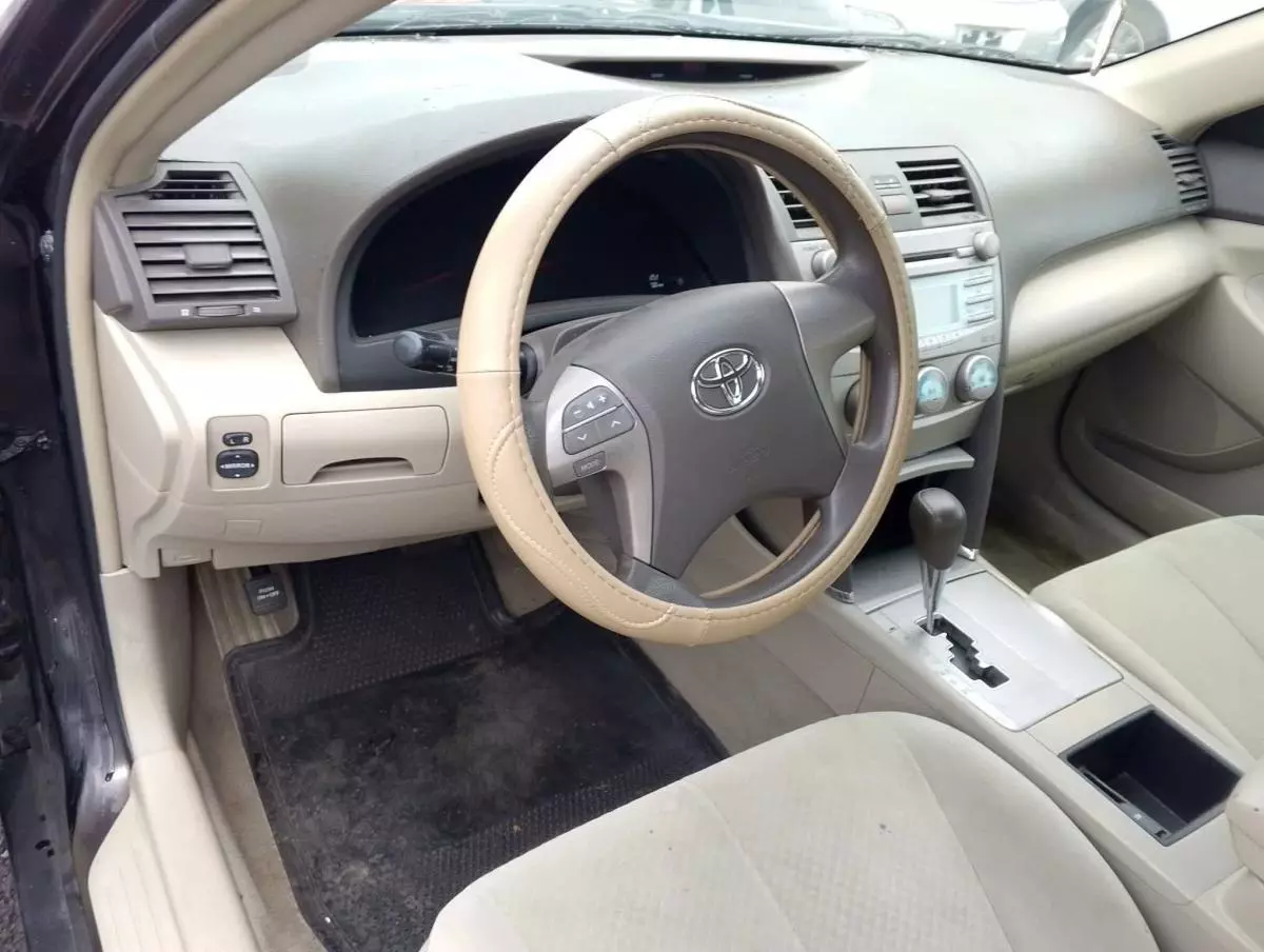 Toyota Camry   - 2007