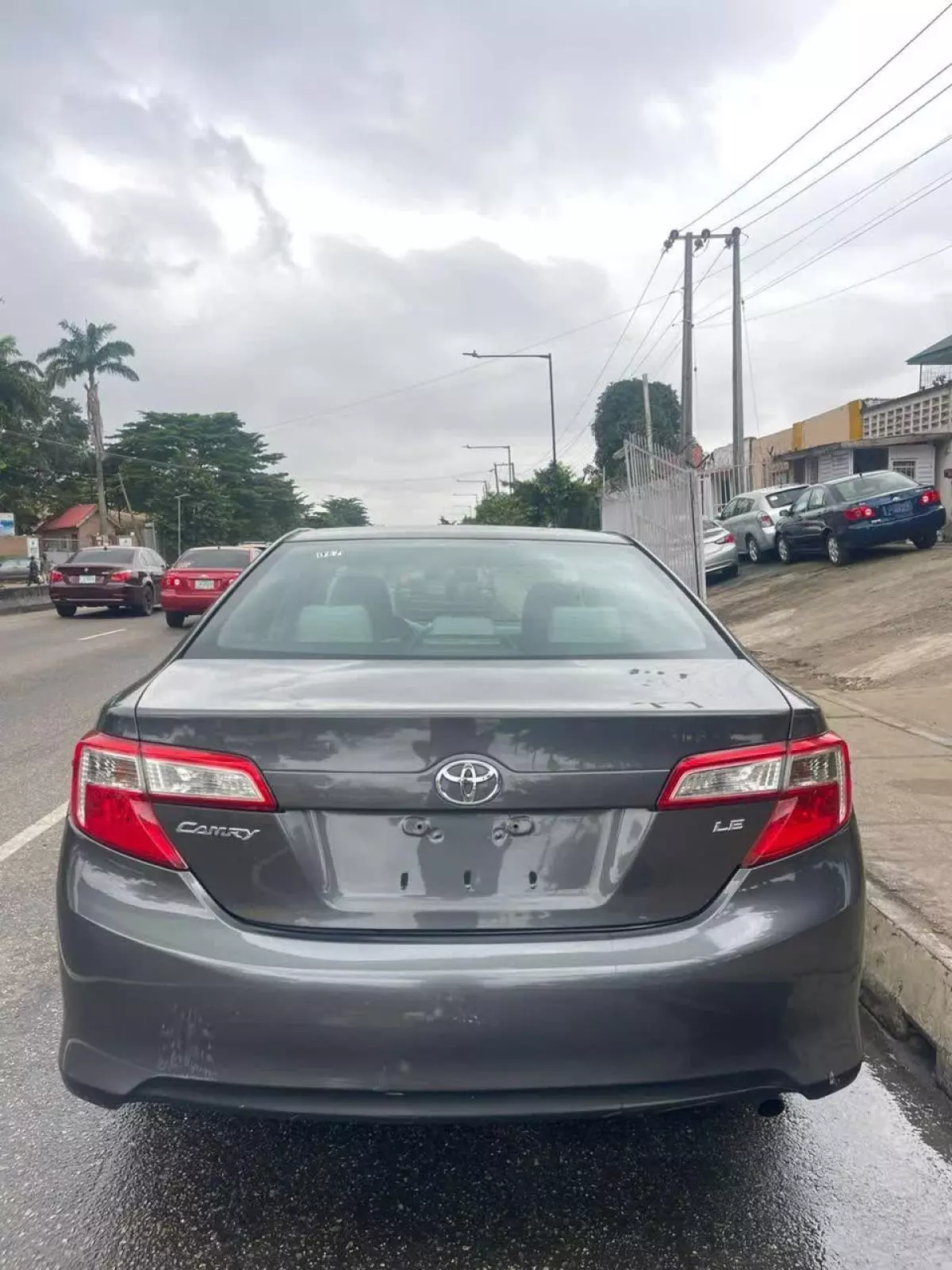 Toyota Camry   - 2012