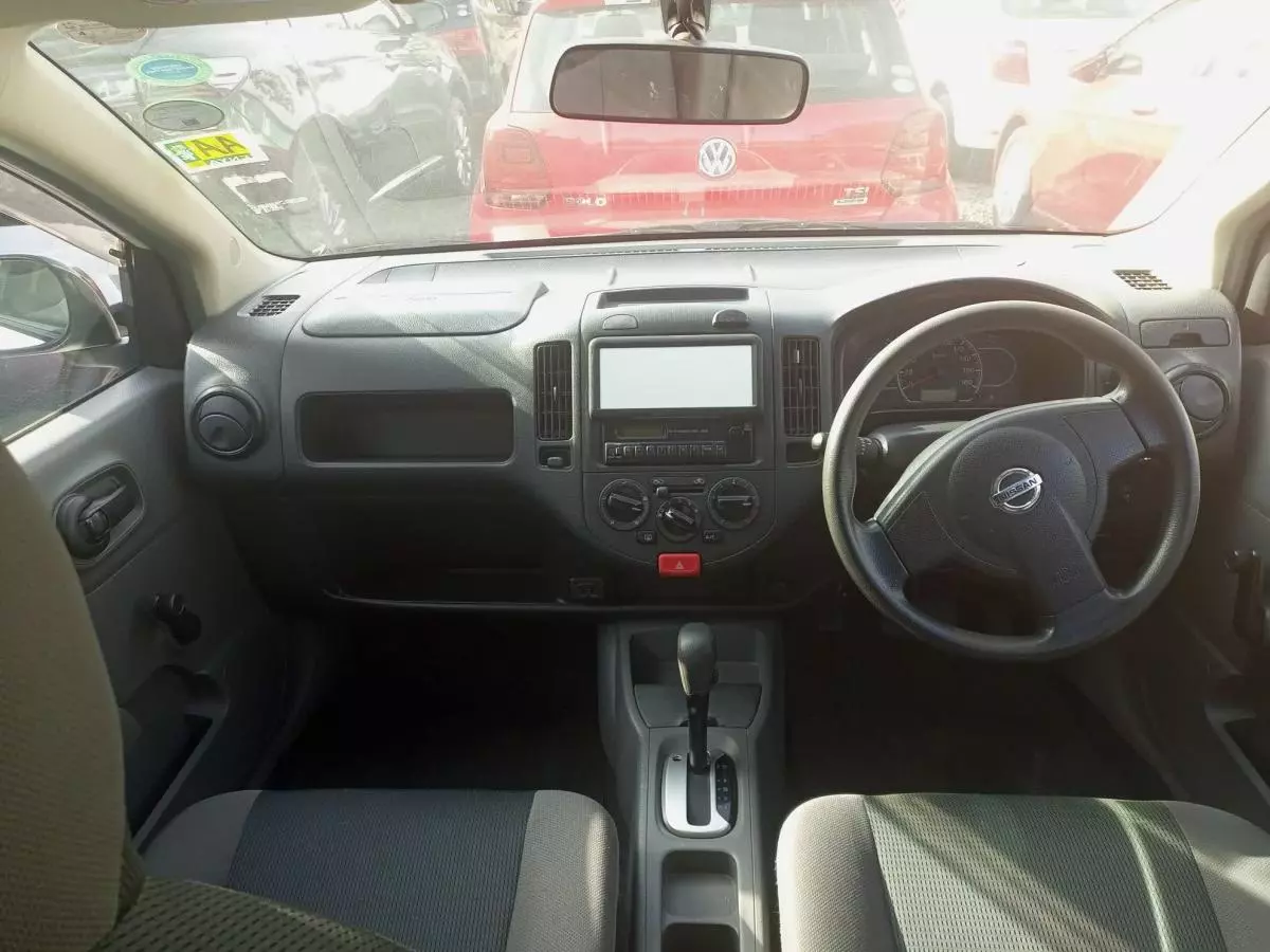 Nissan AD Expert  - 2015
