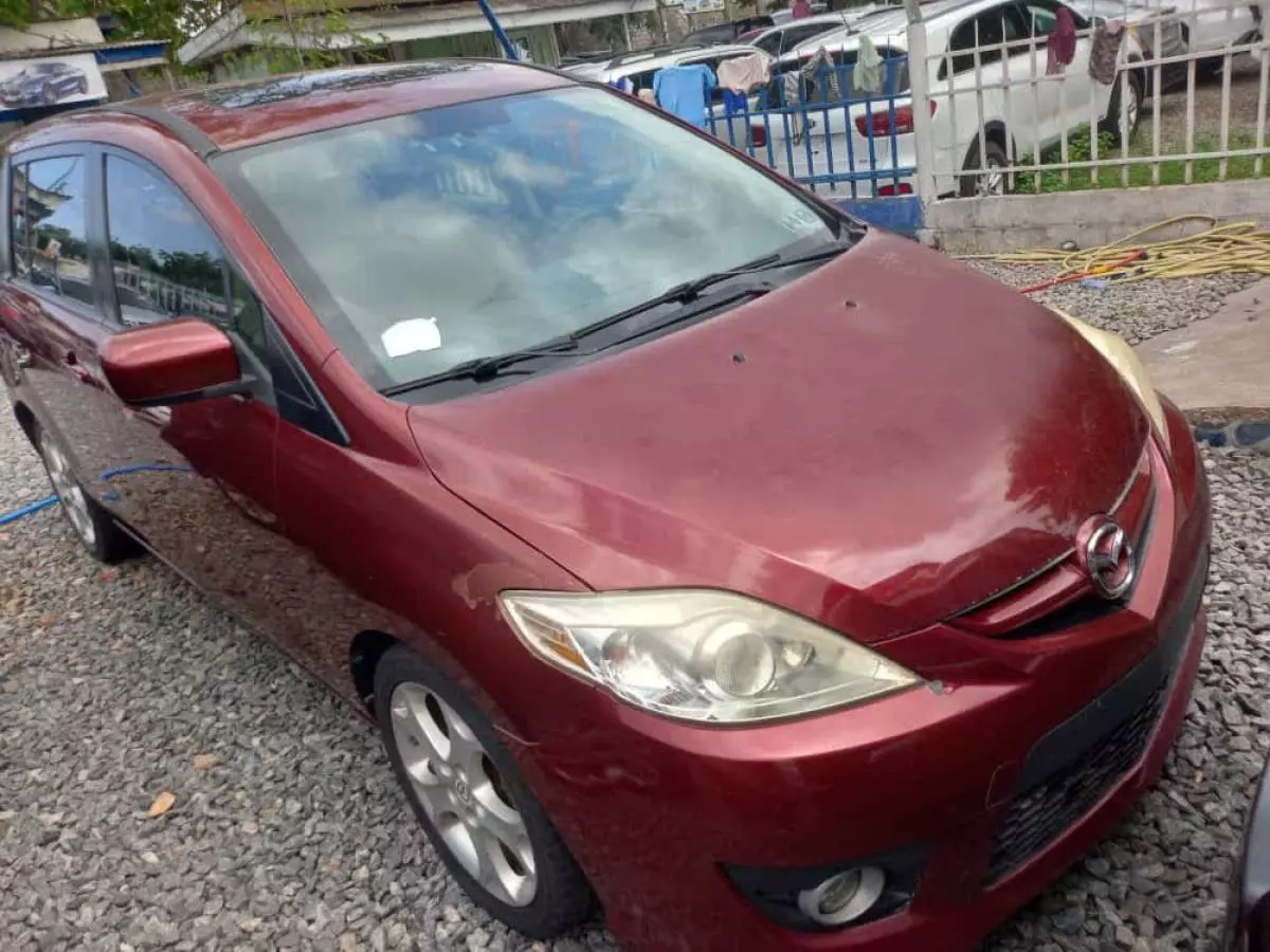 Mazda 5   - 2011