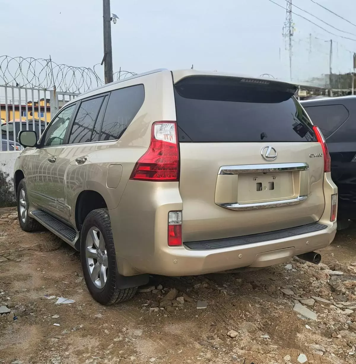 Lexus GX 460   - 2013