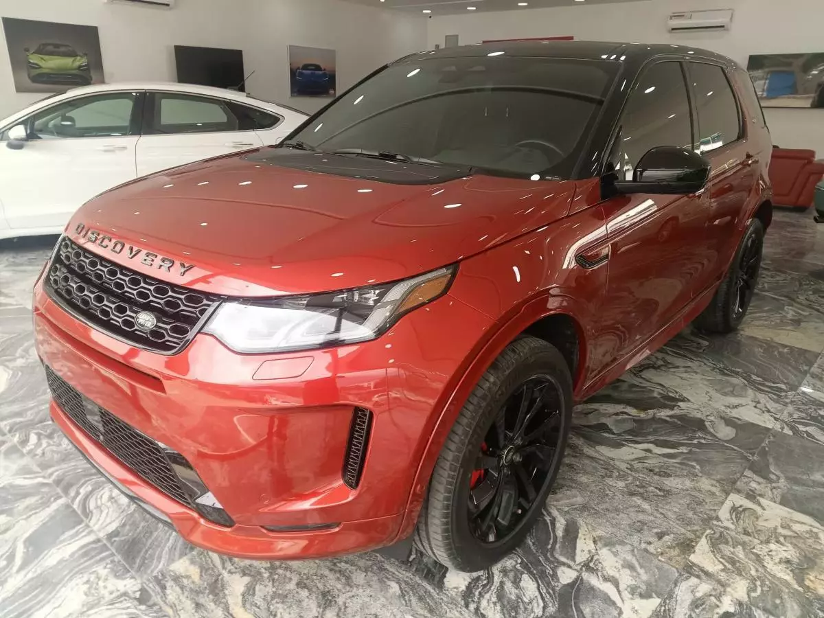 Land Rover Discovery Sport   - 2021