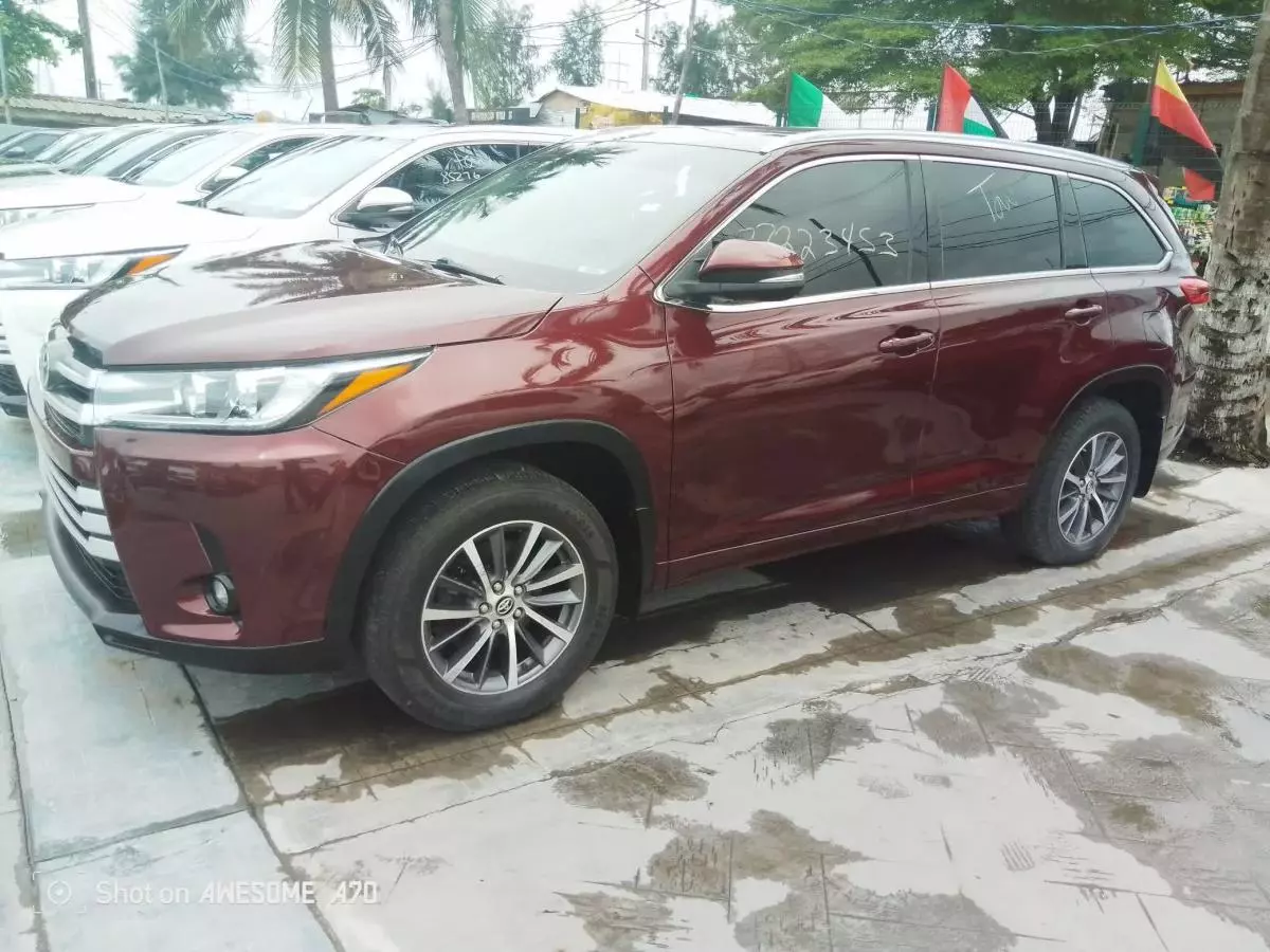 Toyota Highlander   - 2018