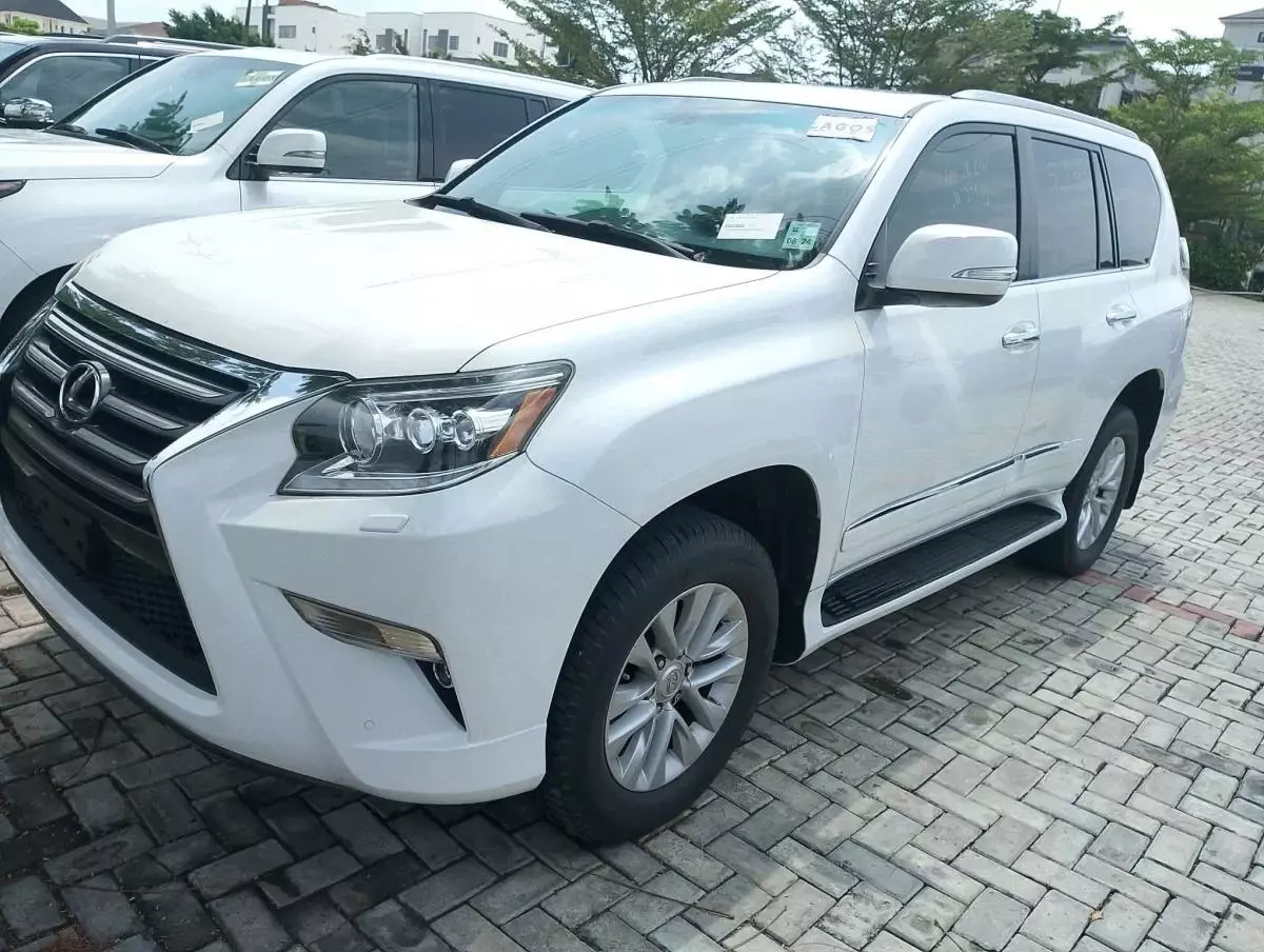 Lexus LX 570   - 2016