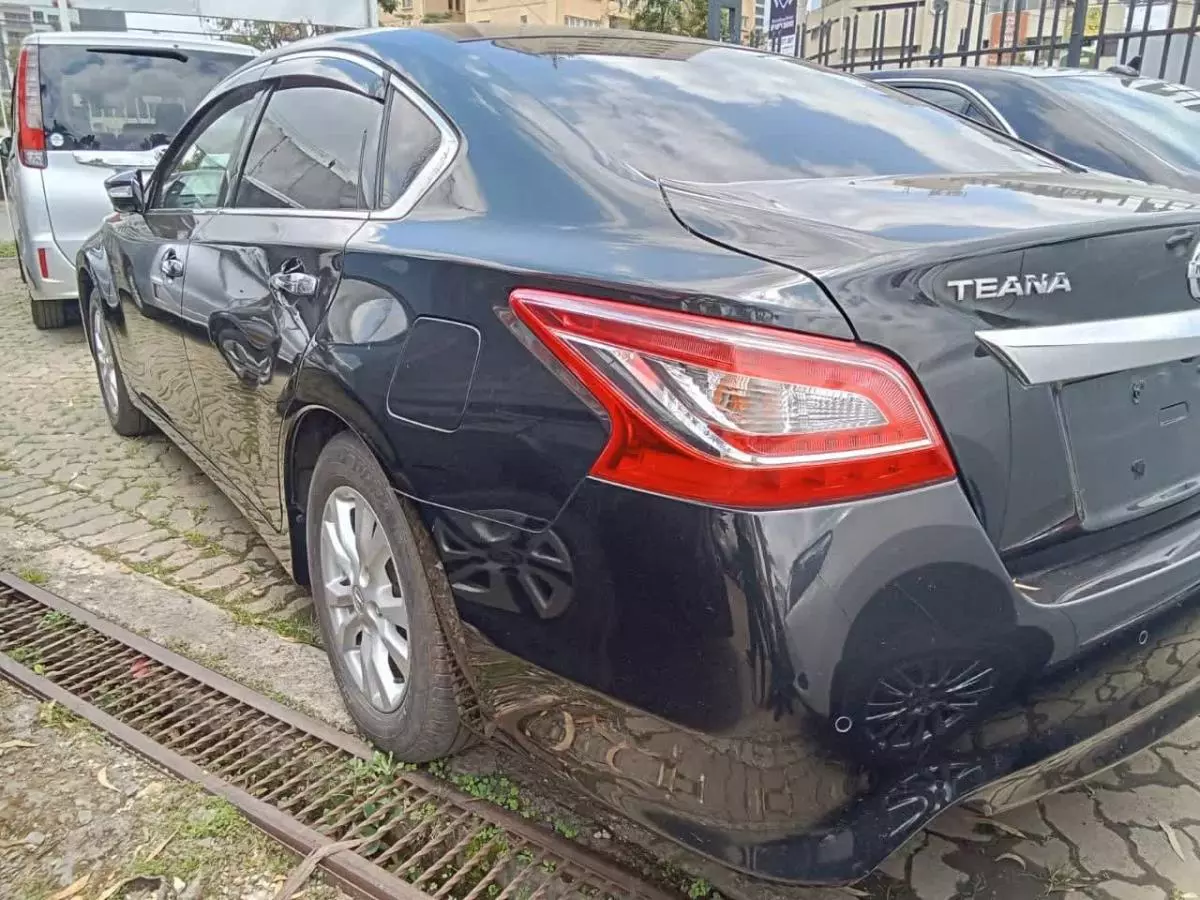 Nissan Teana   - 2016