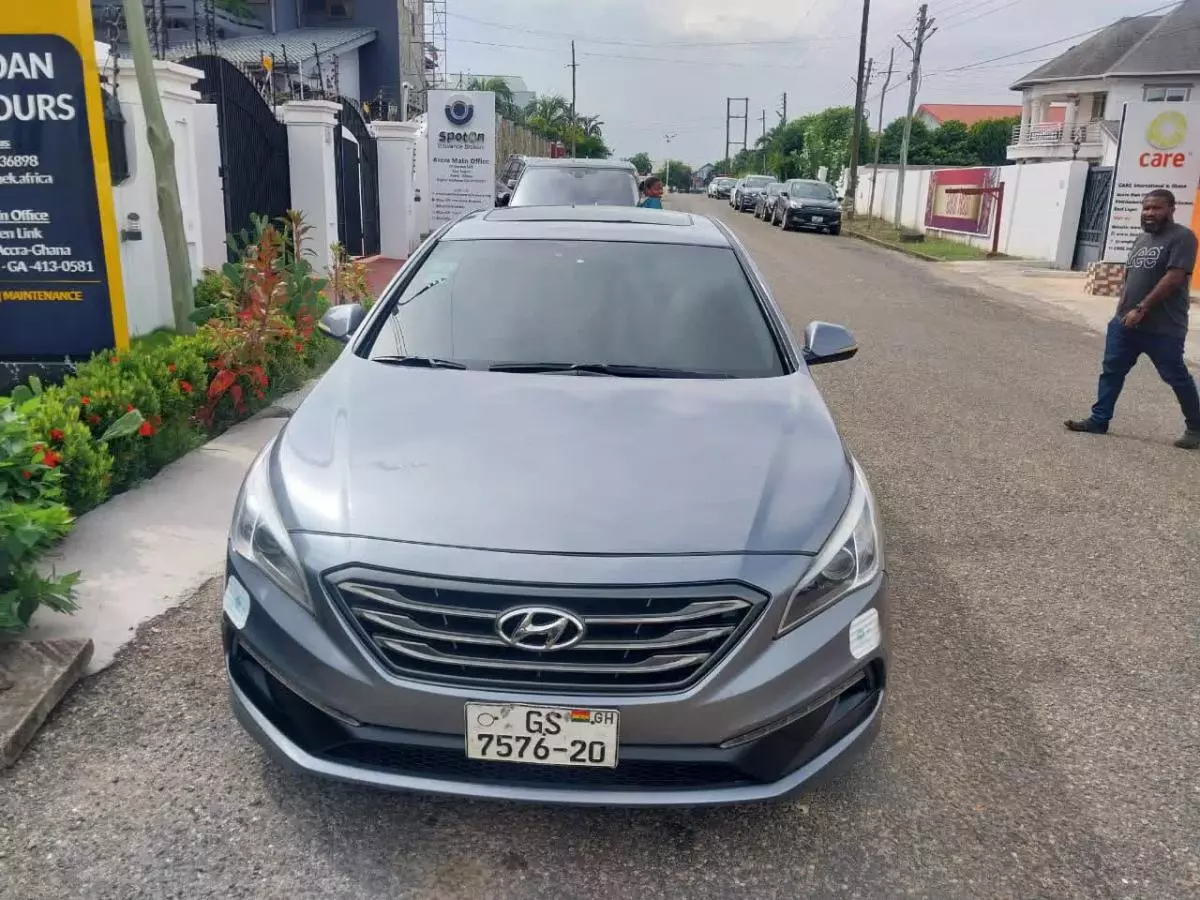 Hyundai Sonata   - 2016