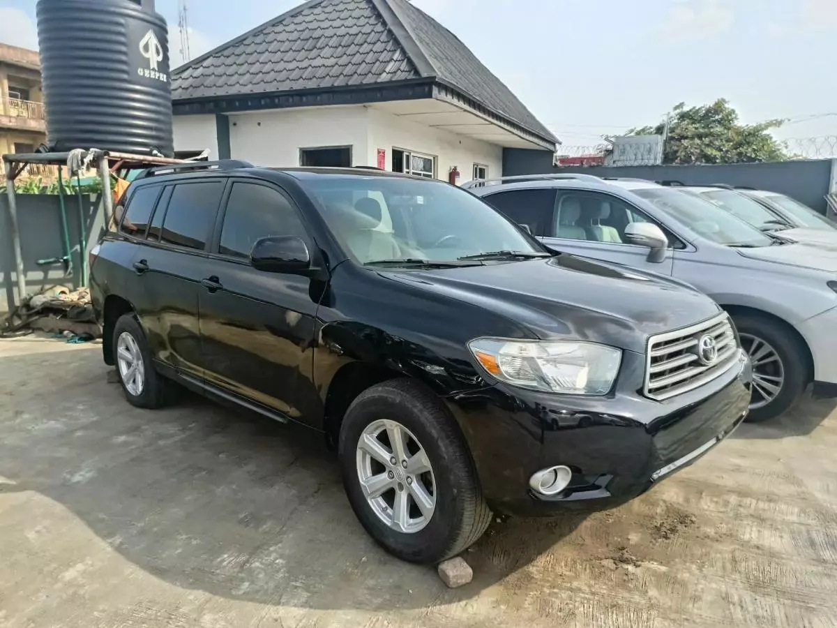 Toyota Highlander   - 2008