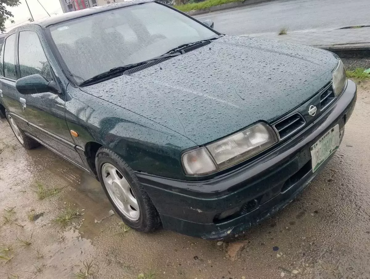 Nissan Primera   - 1999