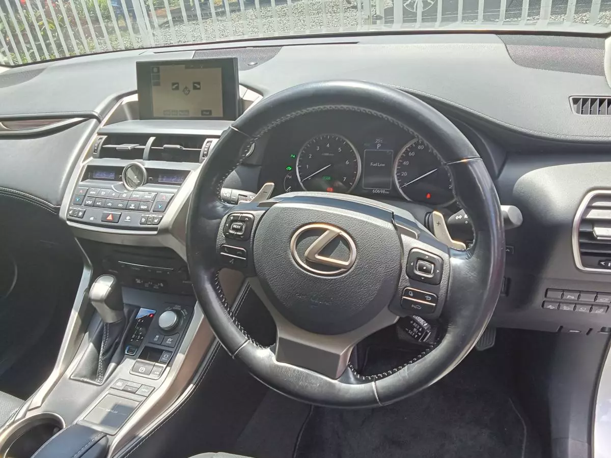 Lexus NX300h Hybrid   - 2016