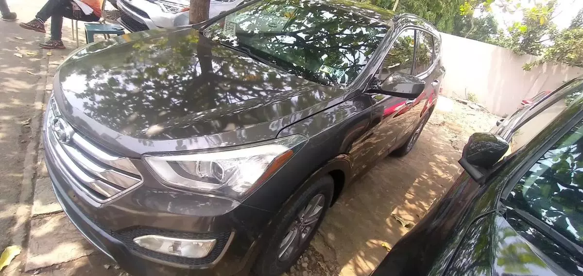 Hyundai Santa Fe - 2013