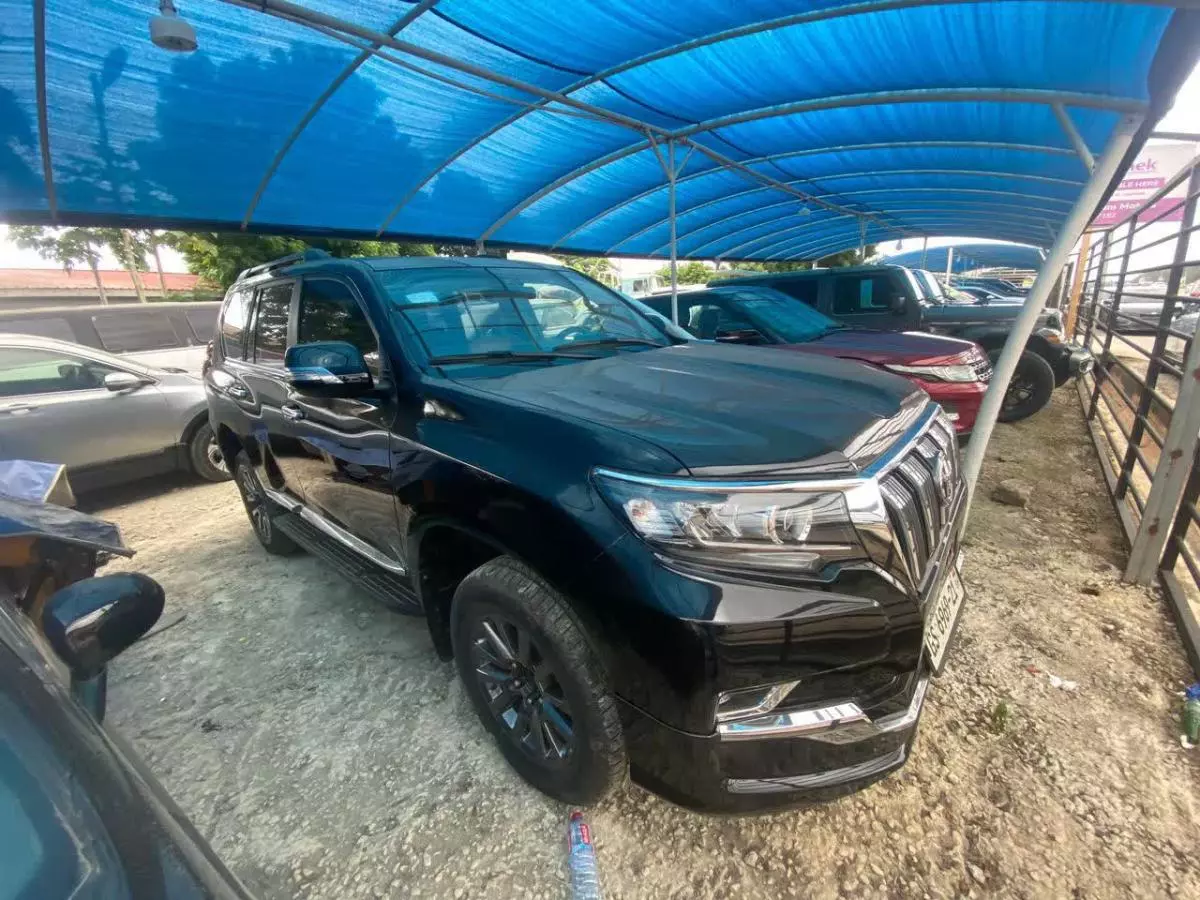 Toyota Land Cruiser Prado   - 2020