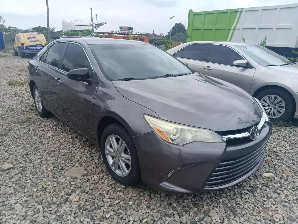 Toyota Camry   - 2015