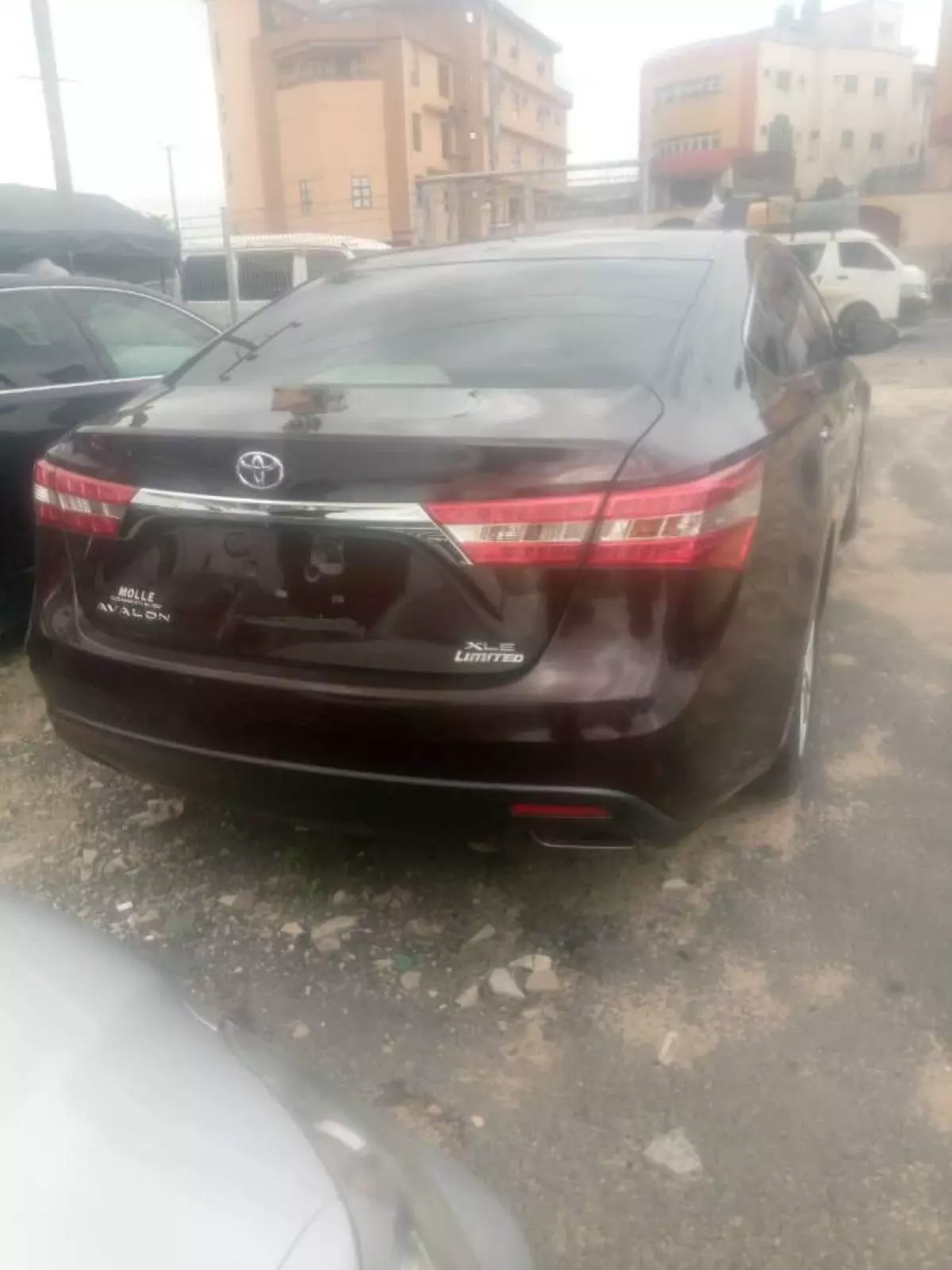 Toyota Avalon - 2013