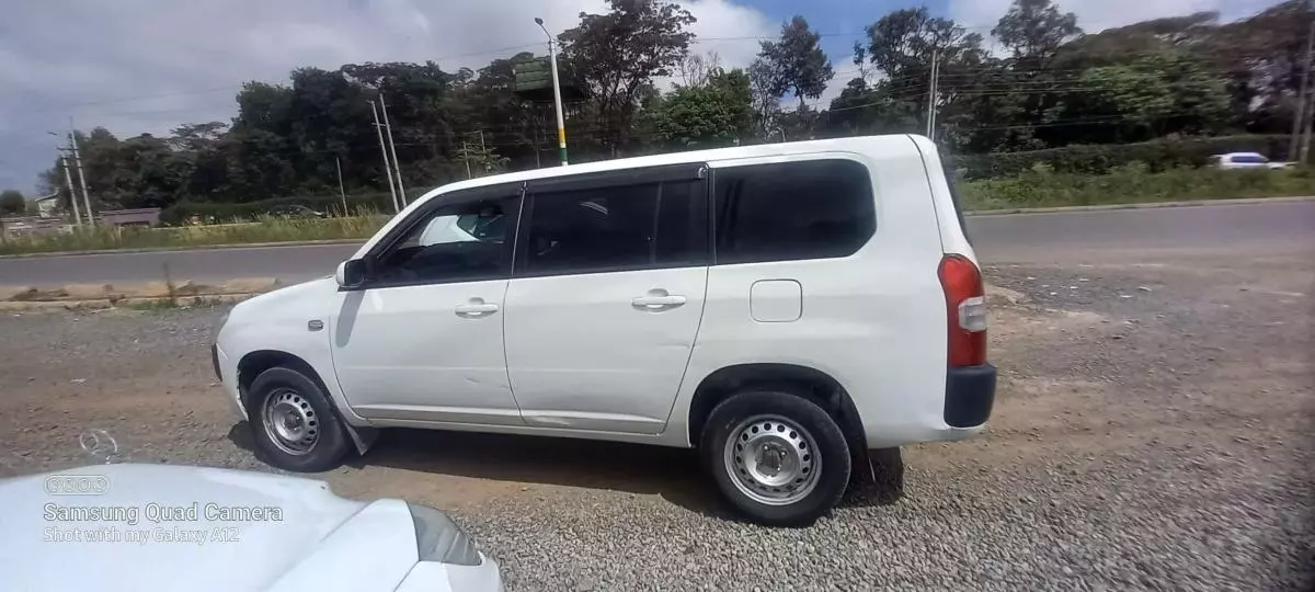 Toyota Probox    - 2013