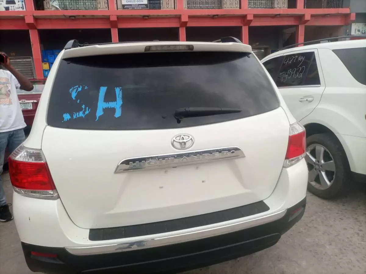 Toyota Highlander - 2013