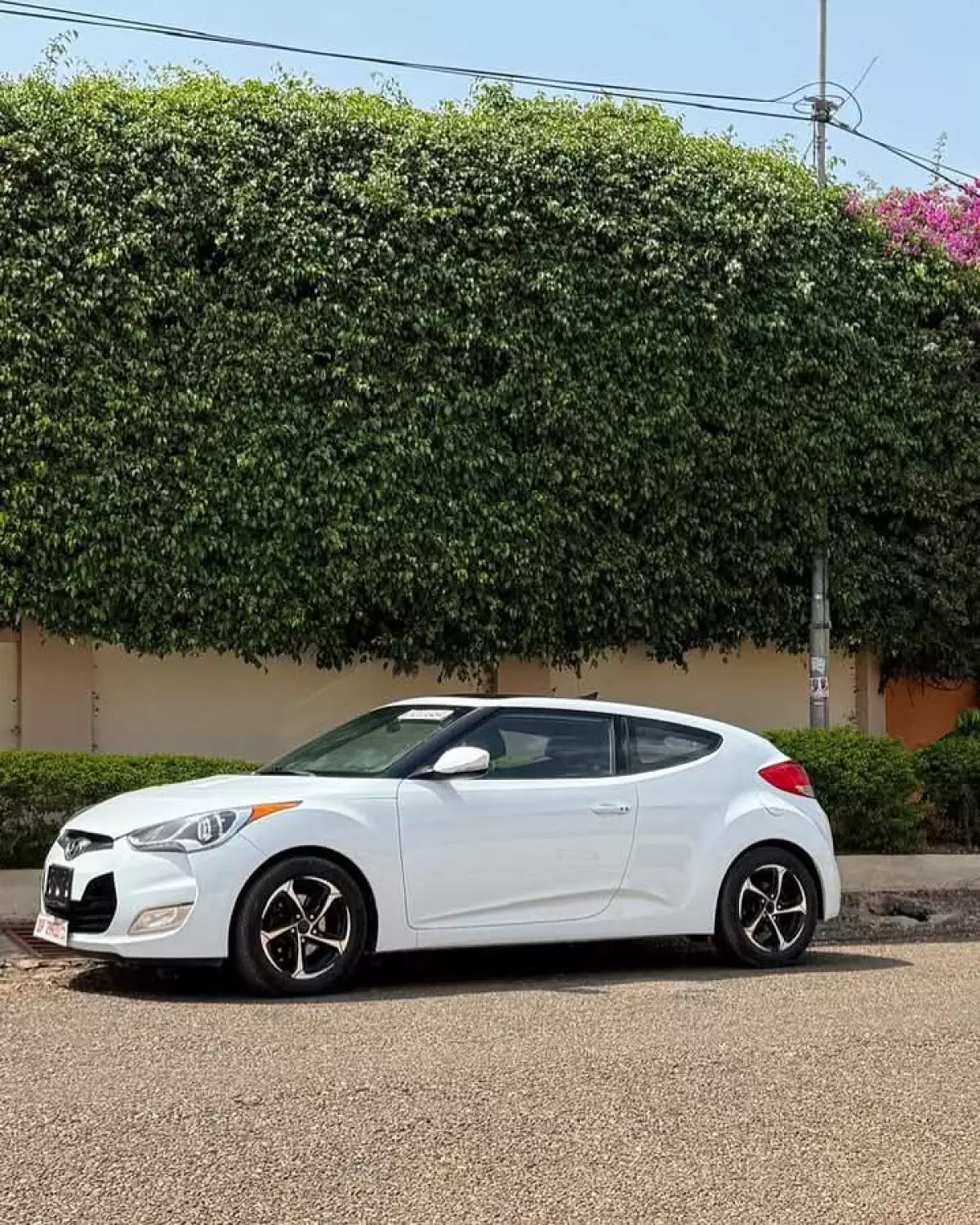 Hyundai Veloster   - 2015