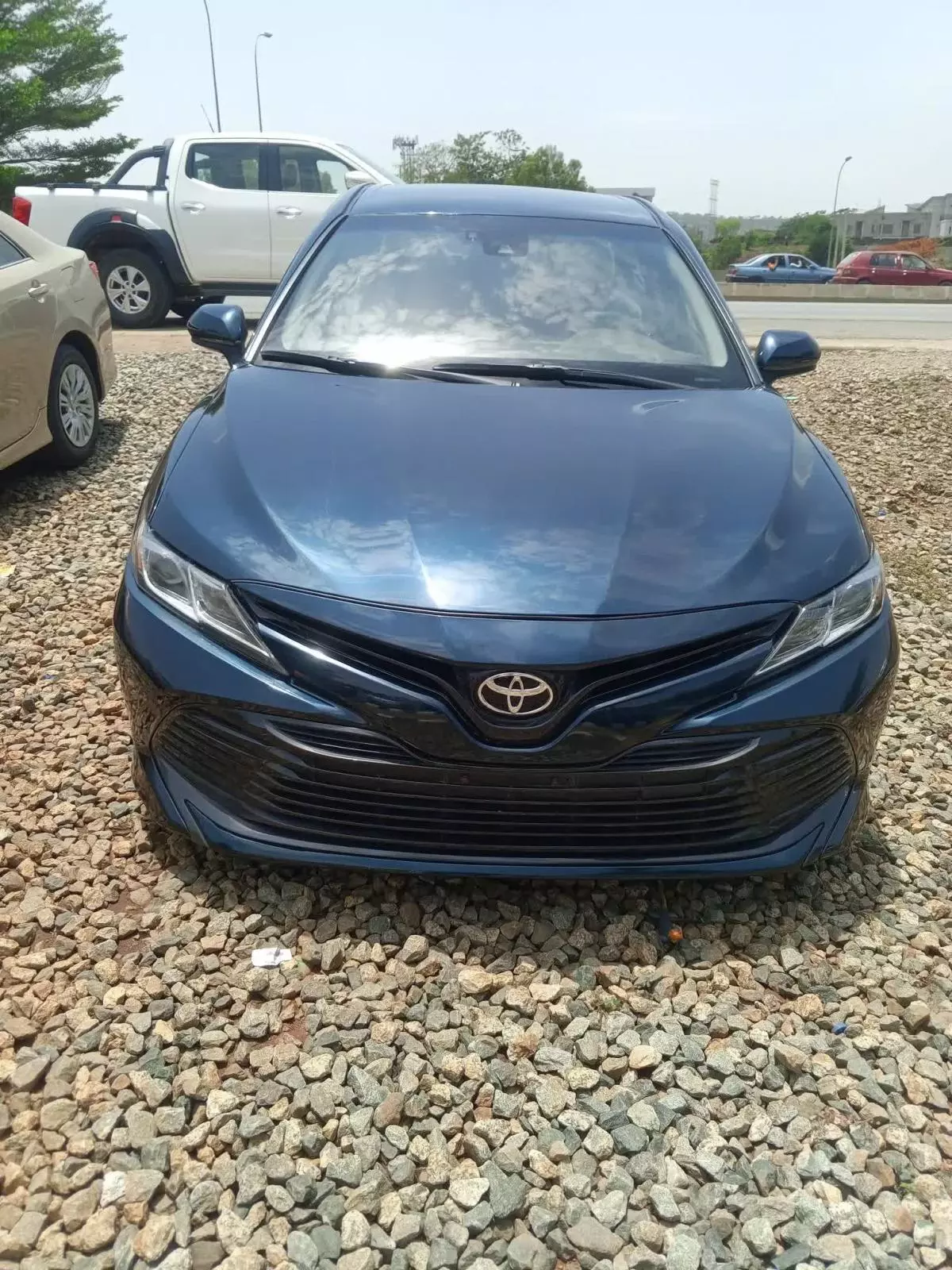 Toyota Camry   - 2018