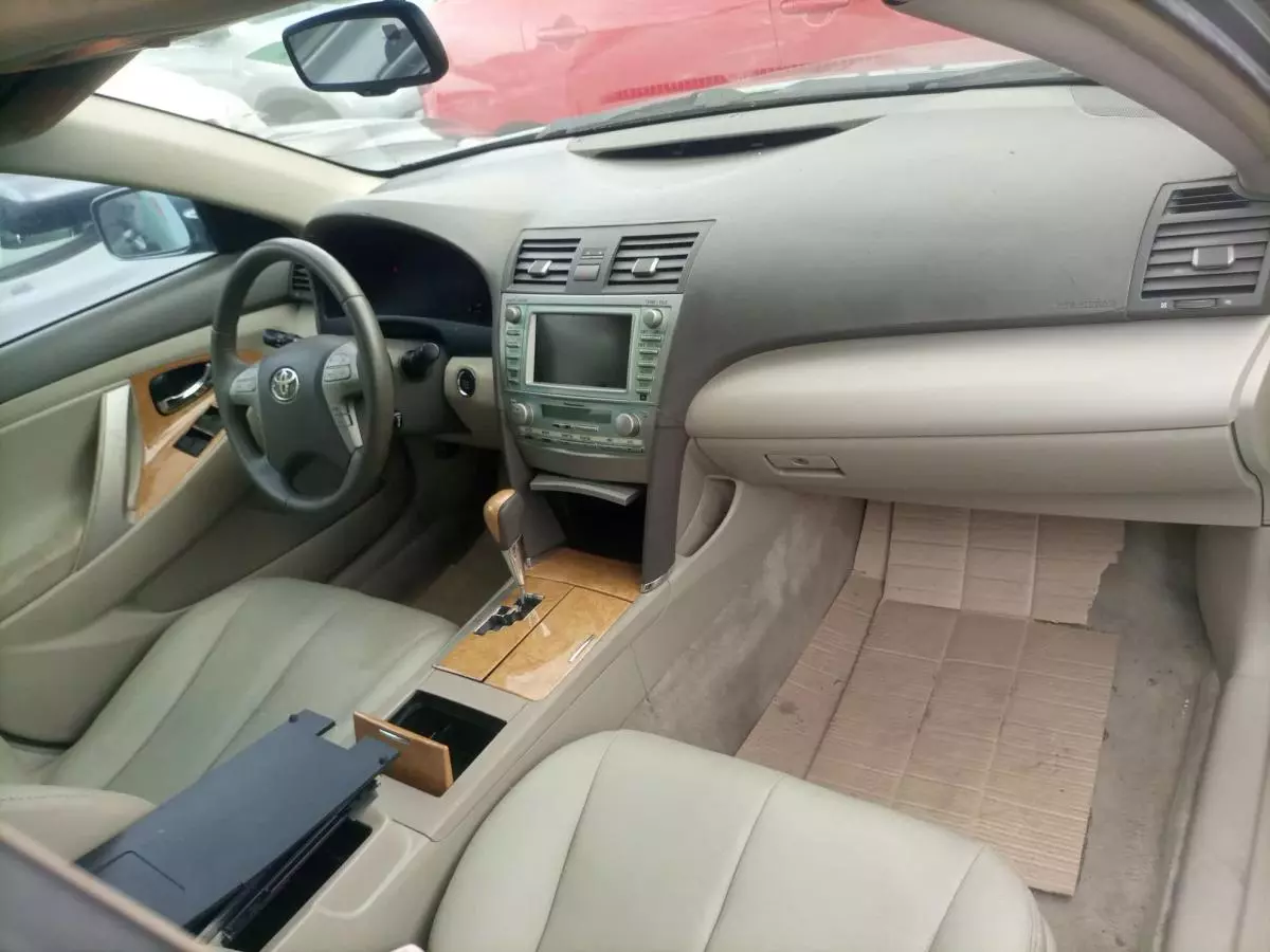 Toyota Camry - 2007