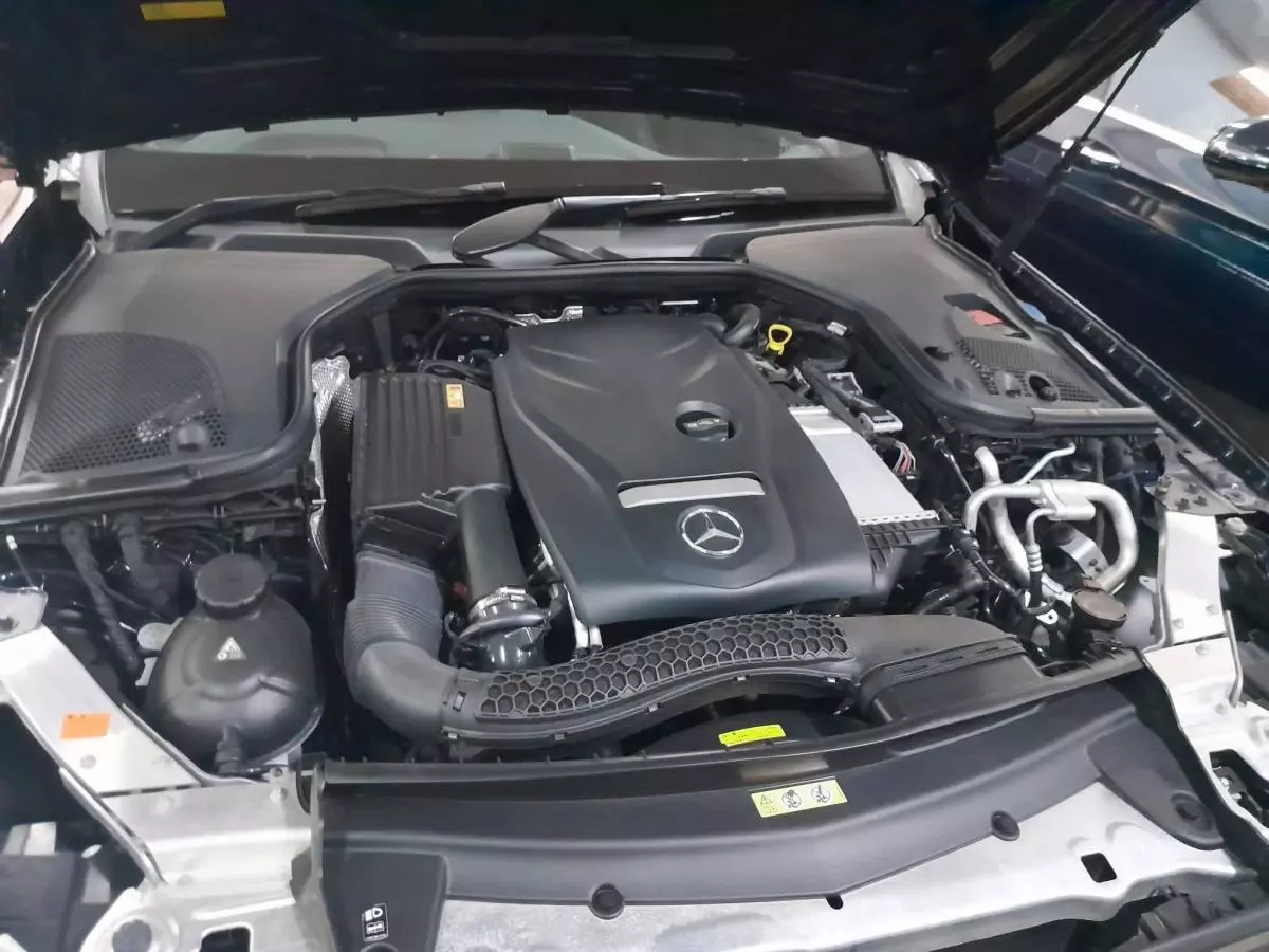 Mercedes-Benz E 250 - 2016