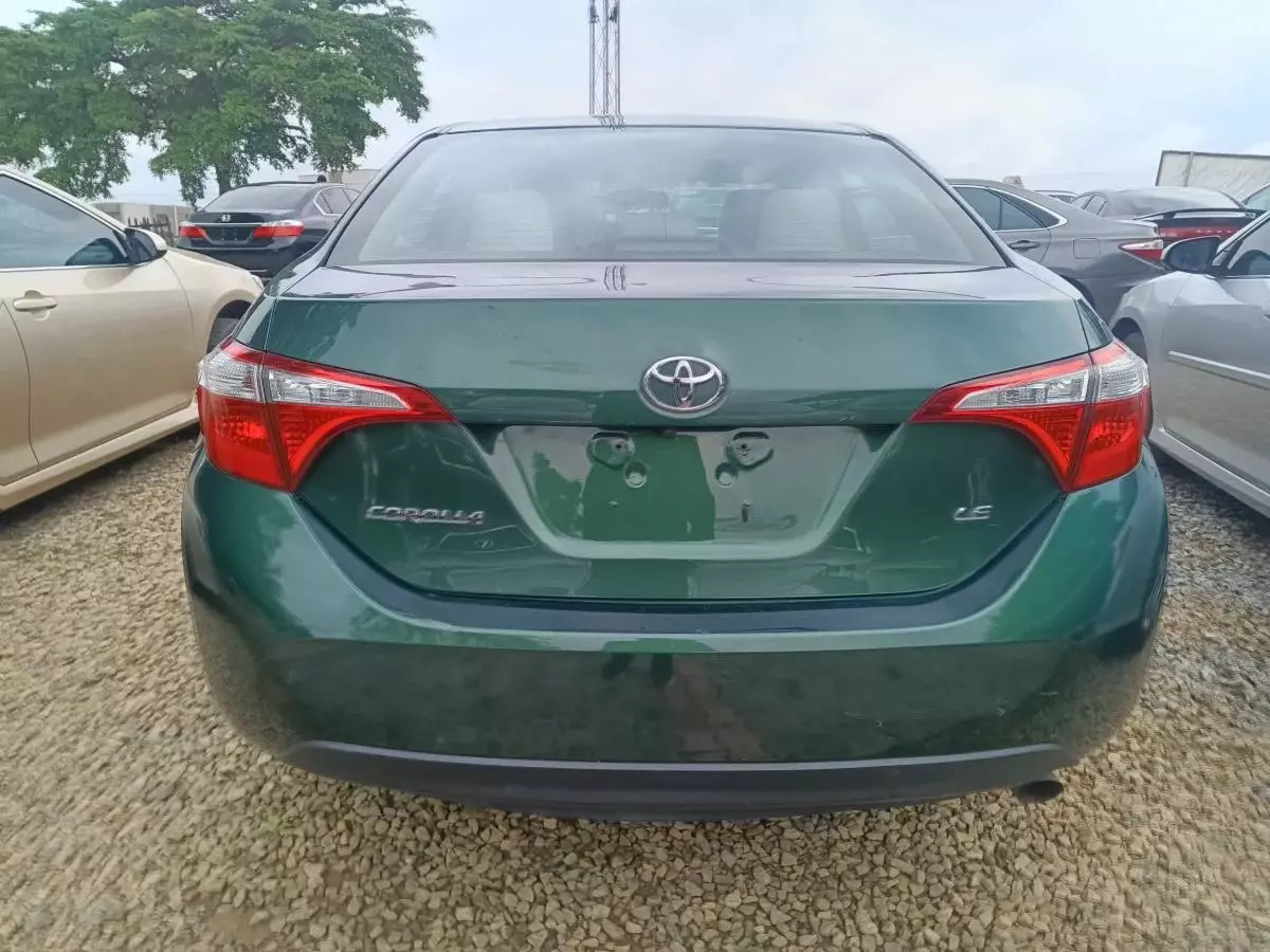 Toyota Corolla   - 2015