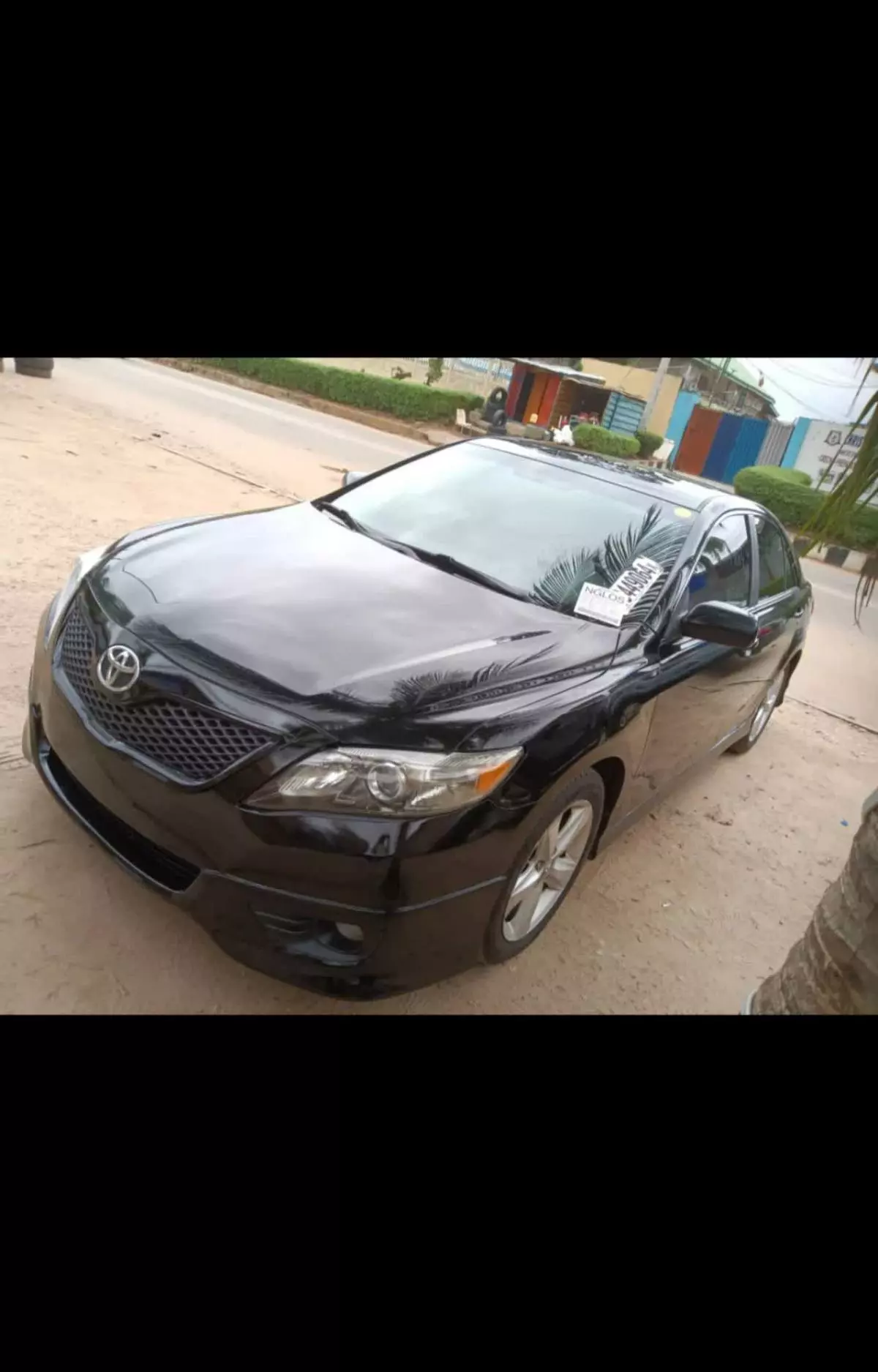 Toyota Camry   - 2011