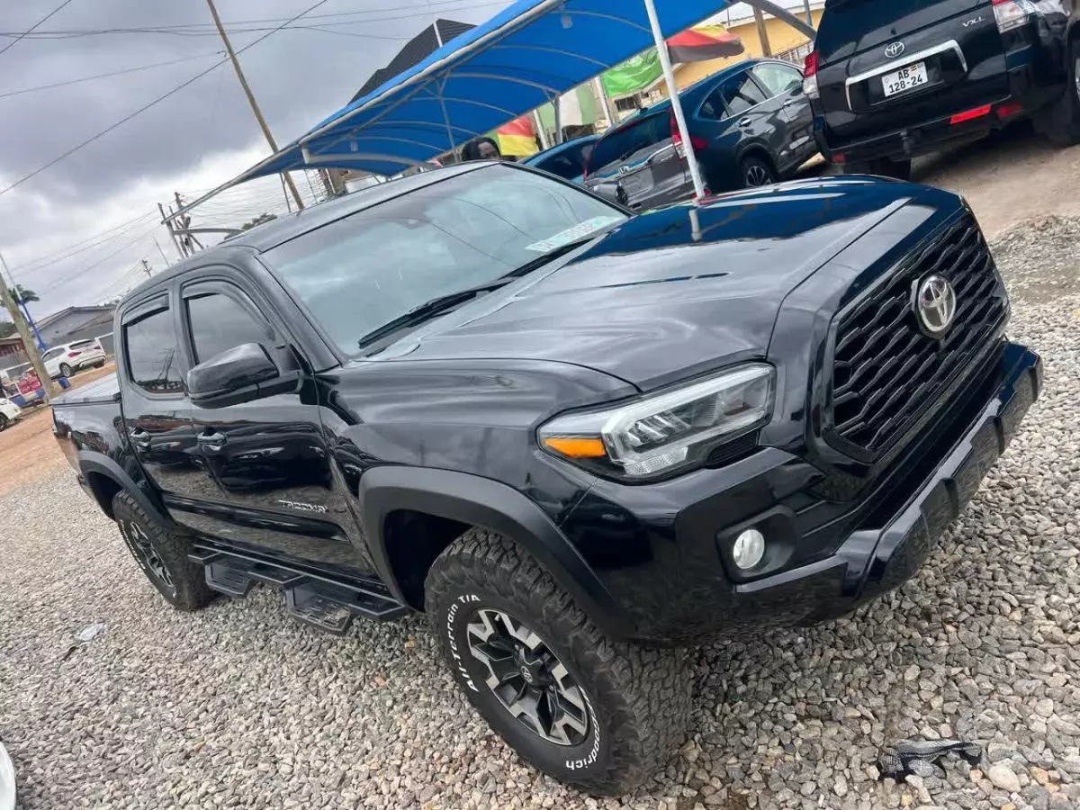 Toyota Tacoma   - 2021