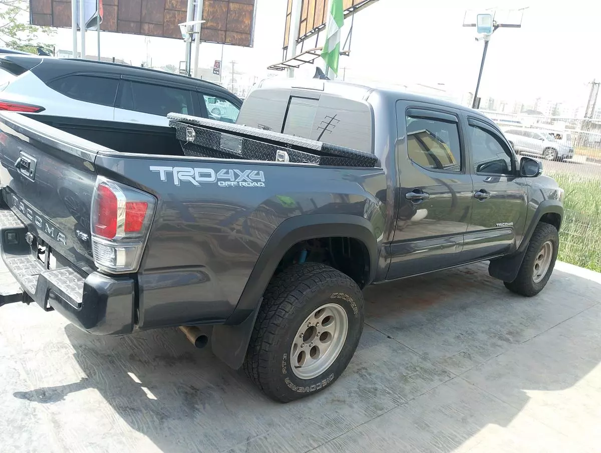 Toyota Tacoma   - 2024