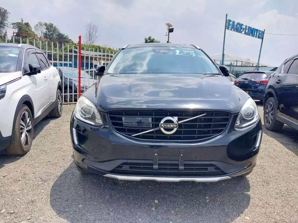 Volvo XC60   - 2017