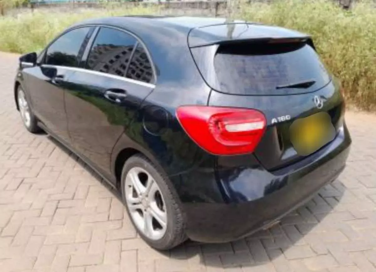 Mercedes-Benz A 180 - 2014