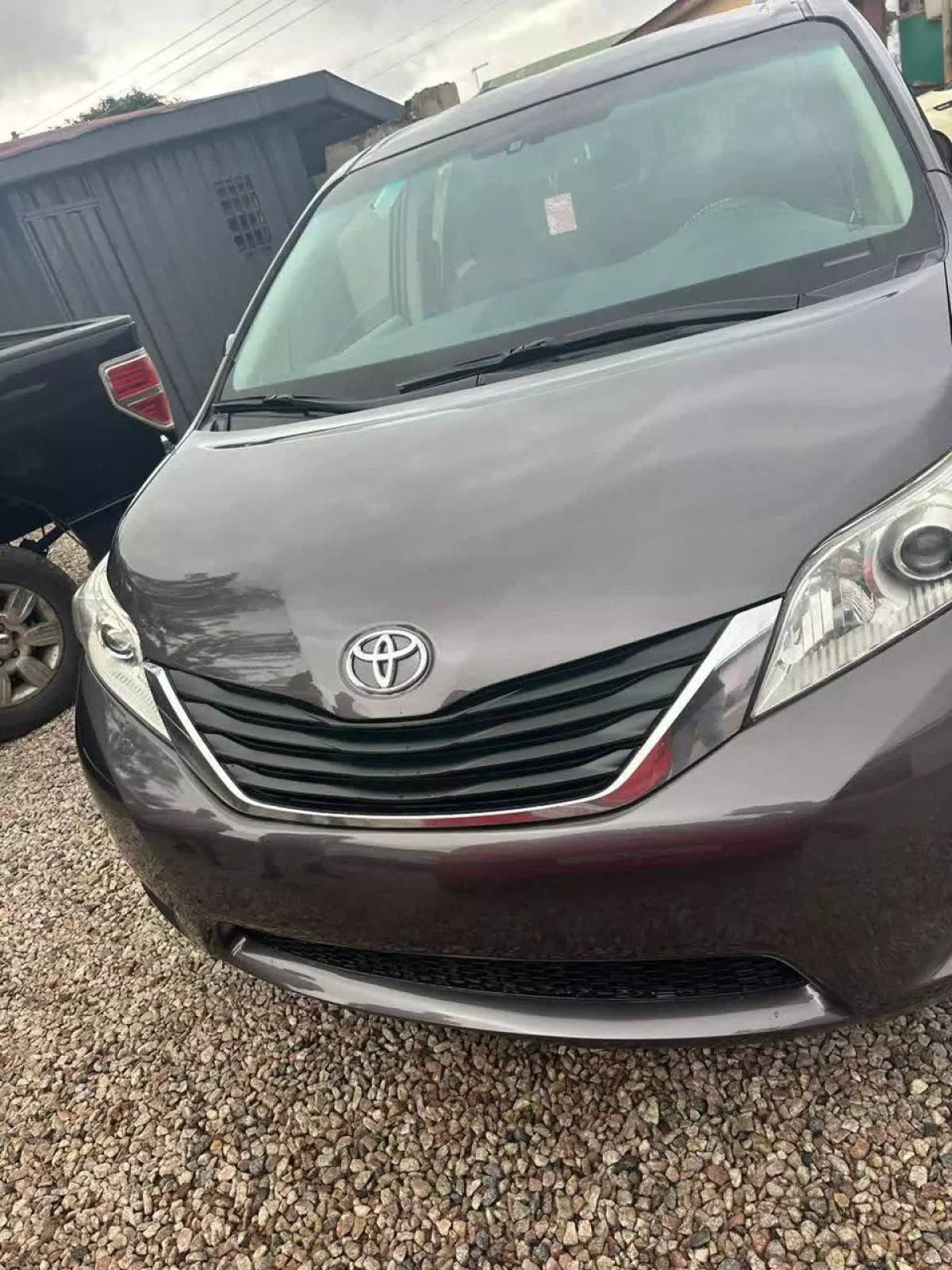 Toyota Sienna   - 2013