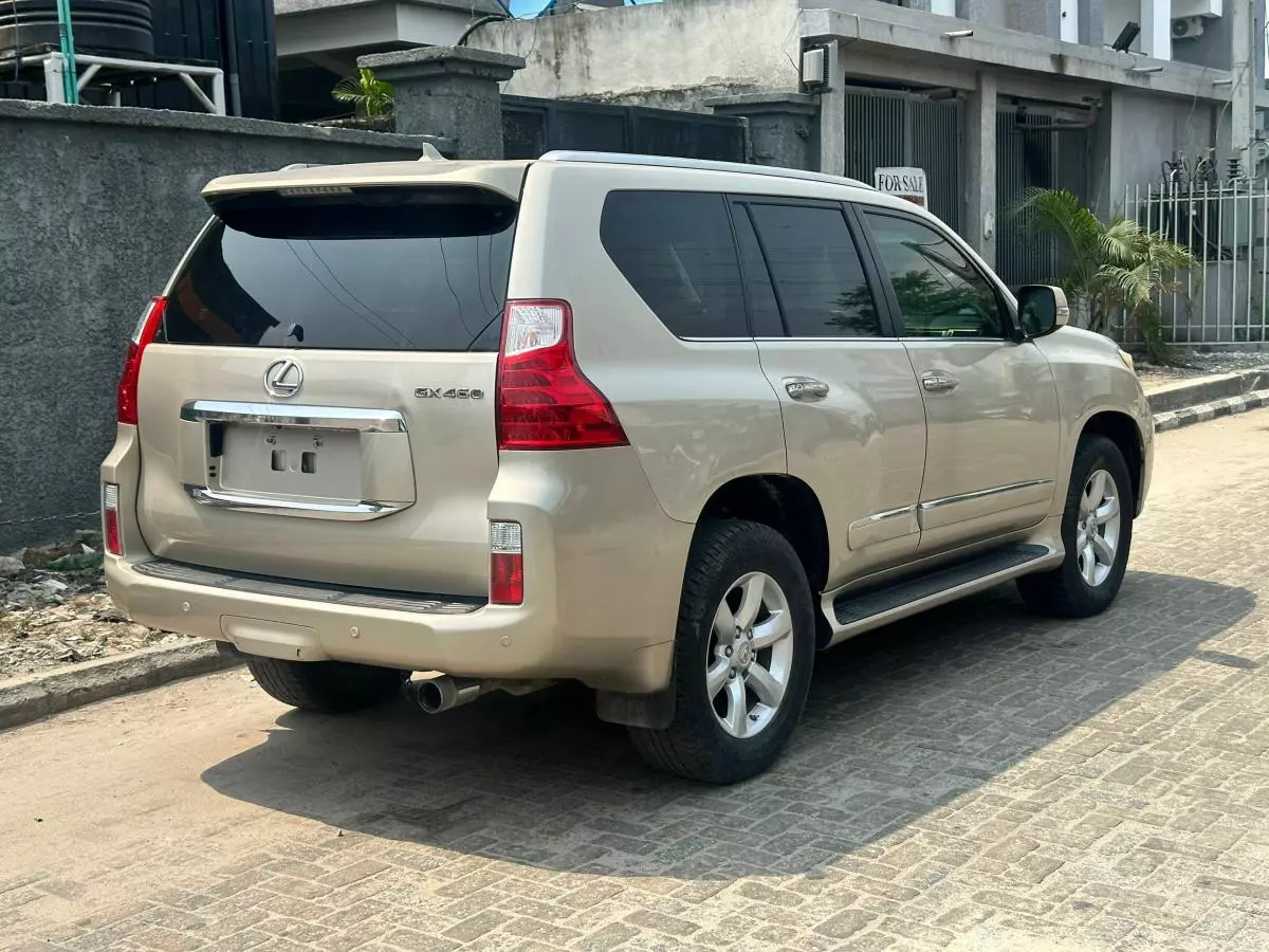 Lexus GX 460   - 2012