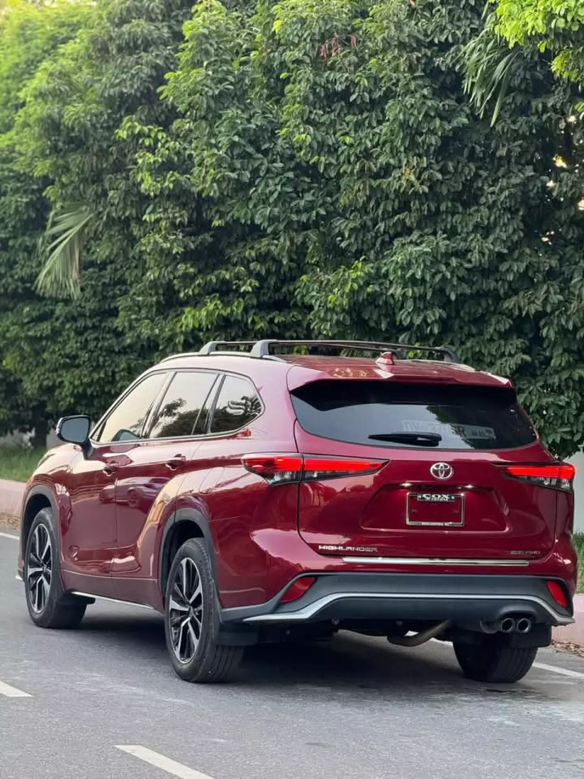 Toyota Highlander   - 2022