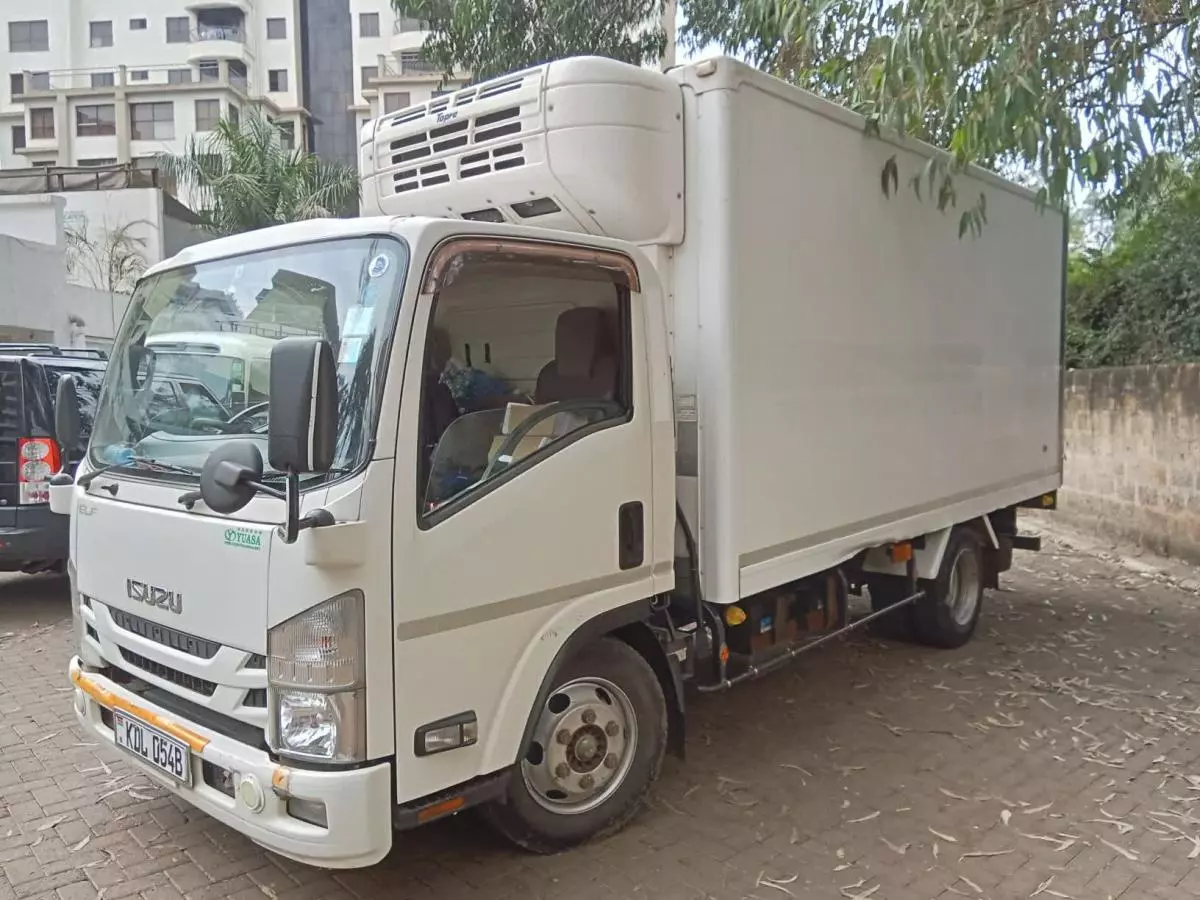 Isuzu Elf   - 2015