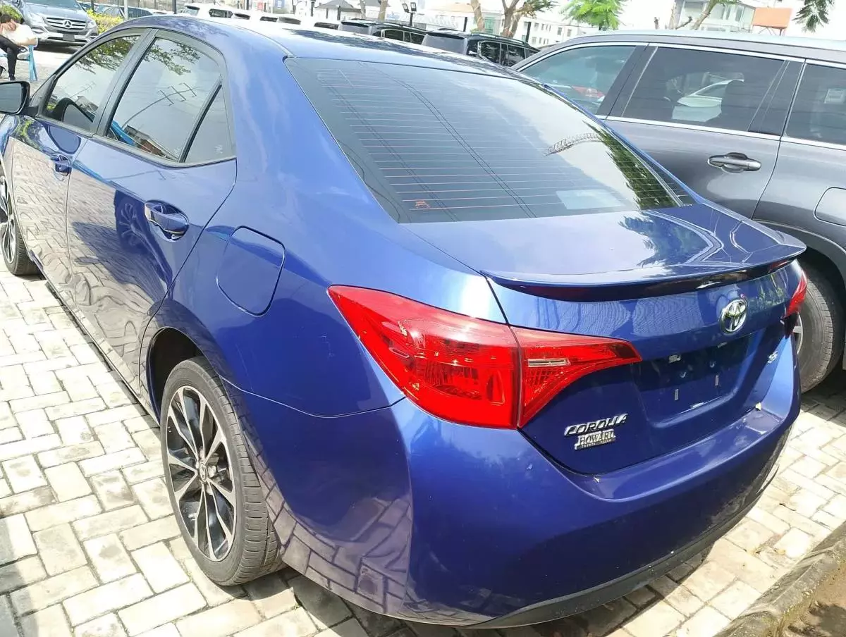 Toyota Corolla   - 2019