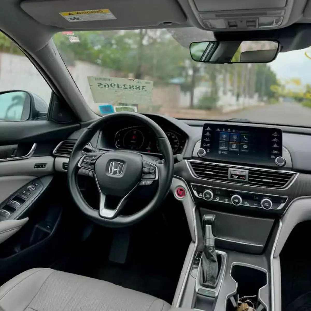 Honda Accord   - 2019