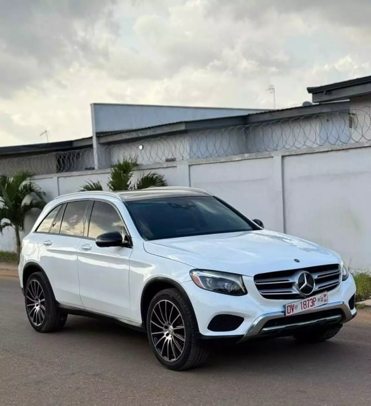 Mercedes-Benz GLC 300   - 2018