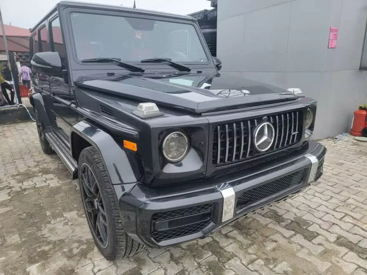 Mercedes-Benz G63 AMG   - 2016