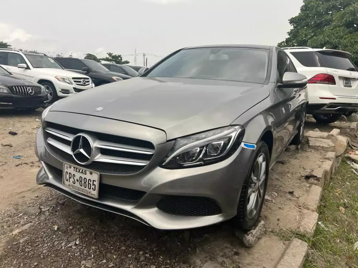 Mercedes-Benz C 300   - 2015