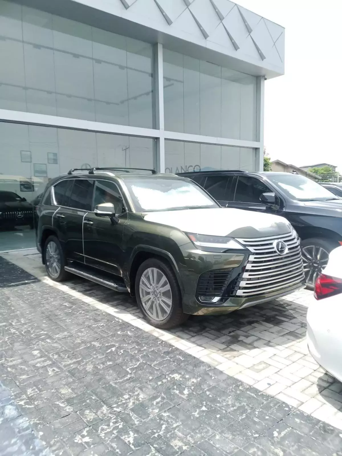 Lexus LX 570   - 2023