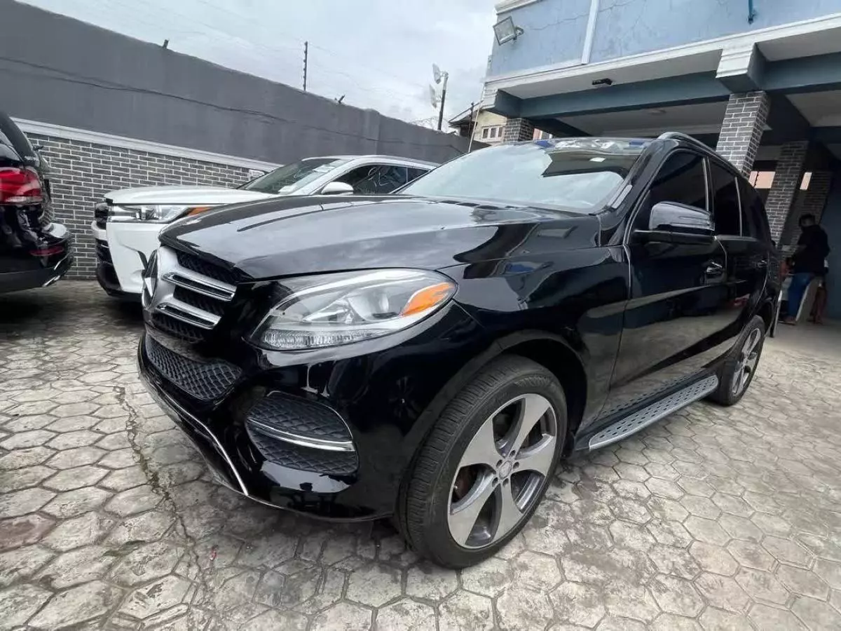 Mercedes-Benz GLE 350   - 2016