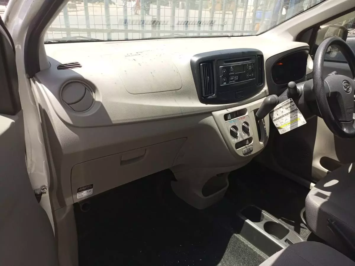 Daihatsu Mira  - 2015