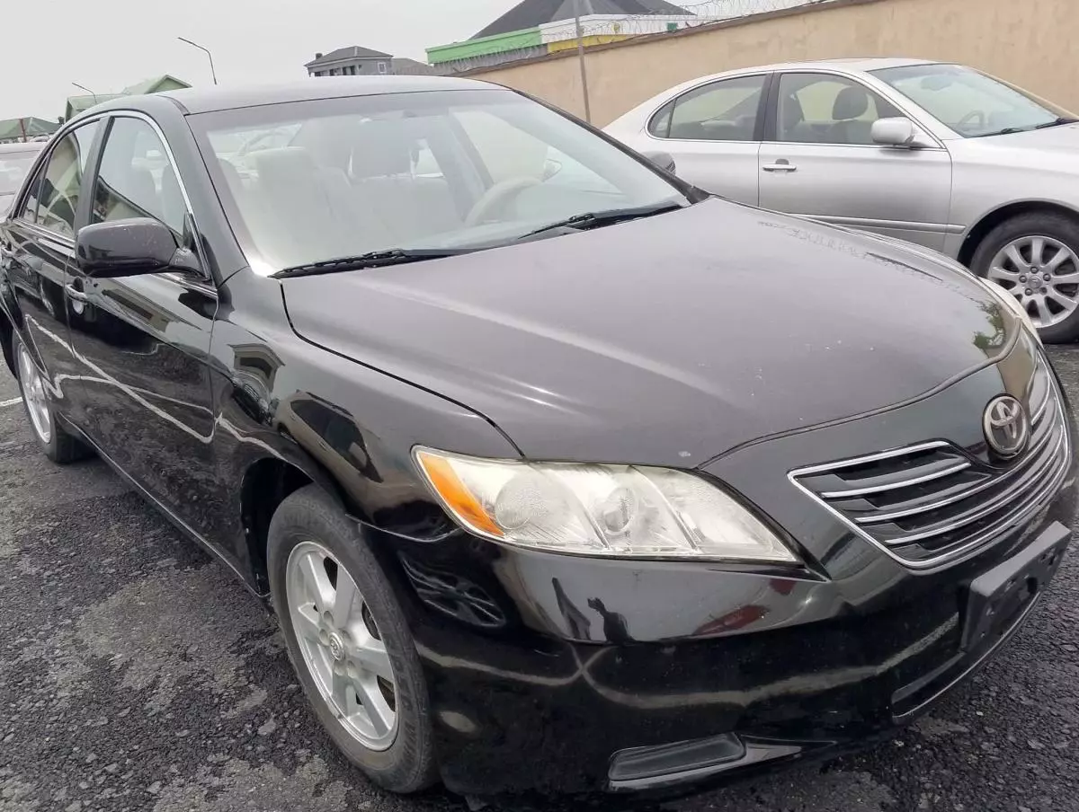 Toyota Camry   - 2007