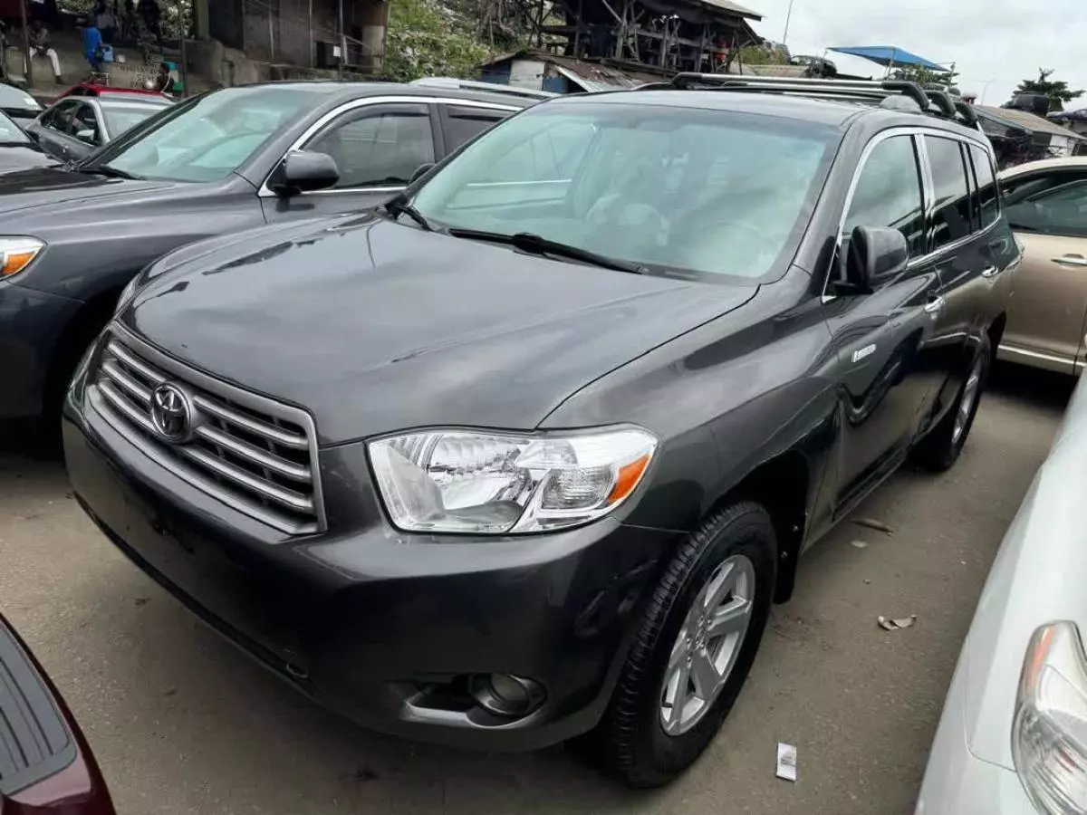 Toyota Highlander   - 2009