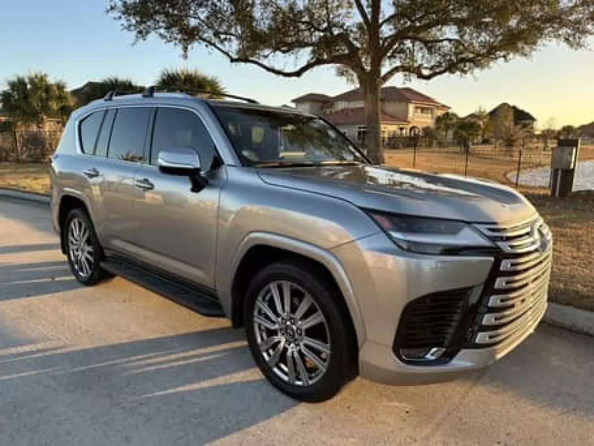 Lexus LX 600   - 2022