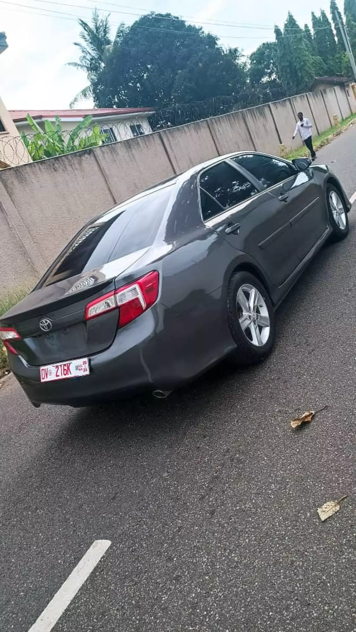 Toyota Camry   - 2014